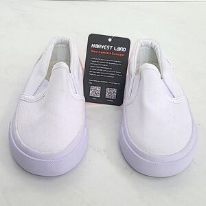 NWOT Harvest Land Toddlers Canvas Sneakers Slip-on Size 7